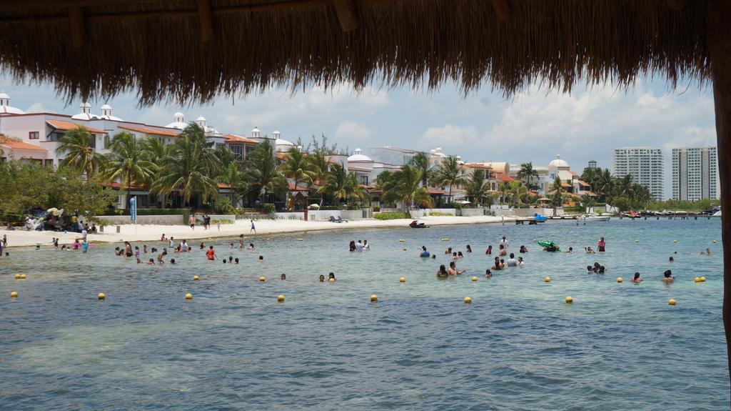 Las Perlas Condos Cancún Exterior foto