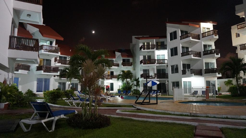 Las Perlas Condos Cancún Exterior foto